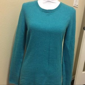 100% Cashmere NWOT Old Navy Sweater